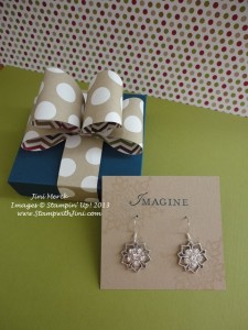 Bubble Bow & Frosted Finishes Embellishments