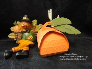 Pumpkin Curvy Keepsake box