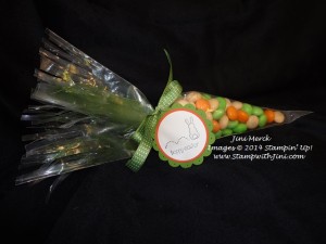 Eggstra Spectacular 3d Carrot M&M treat (4)